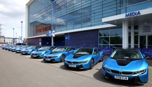 Ông chủ leicester city thưởng 19 xe bmw i8 cho các cầu thủ