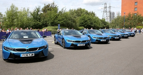 Ông chủ leicester city thưởng 19 xe bmw i8 cho các cầu thủ