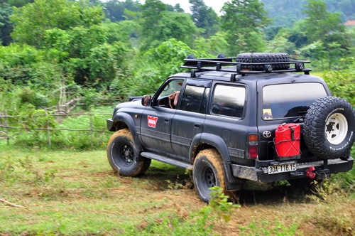  ôtô địa hình tập offroad ở ba vì 