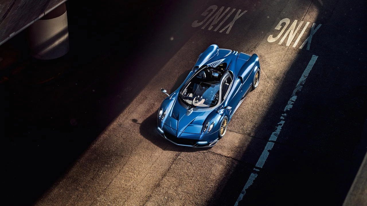 Pagani huayra roadster nhẹ hơn mạnh hơn giá 546 tỷ đồng