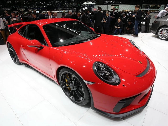 Porsche 911 gt3 2018 chốt giá 33 tỷ đồng