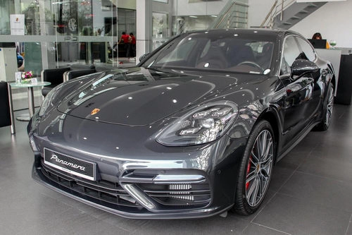 Porsche panamera turbo giá 12 tỷ đồng tại việt nam