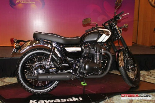 Ra mắt kawasaki w800 giá 4235 triệu đồng