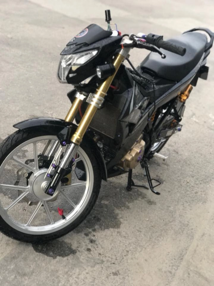 Satria f150 độ phuộc upside down đầy sự phá cách