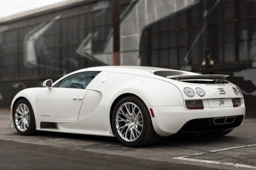 Siêu xe bugatti veyron coupe cuối cùng đang được rao bán