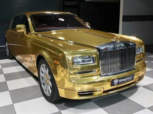 Siêu xe rolls-royce của nga chưa mở bán đã nhận gần nghìn đơn đặt hàng