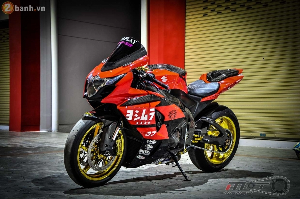 Siêu xe thể thao suzuki gsx-r1000 hoành tráng trong bản độ racing từ thái lan