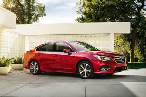 Subaru legacy 2018 nâng cấp để đối đầu camry