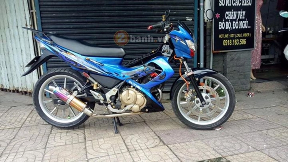 Suzuki belang mang vài món ăn chơi