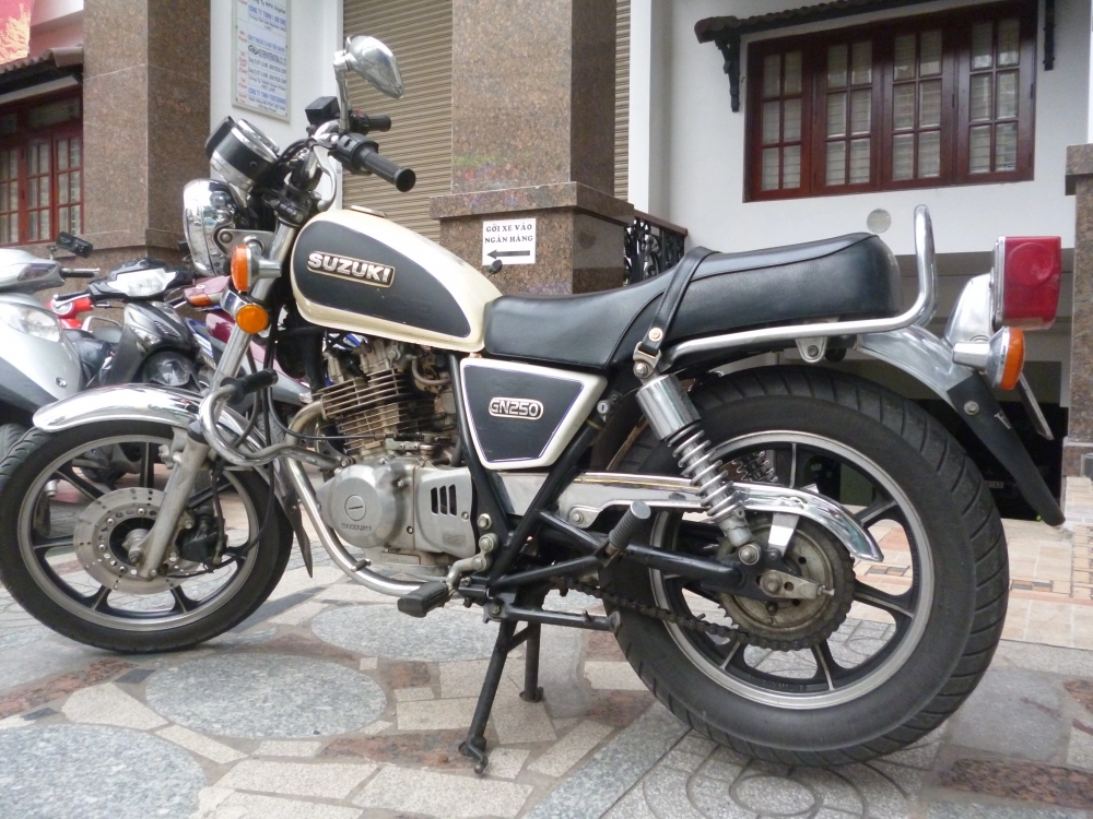 Suzuki gn250 gn 250