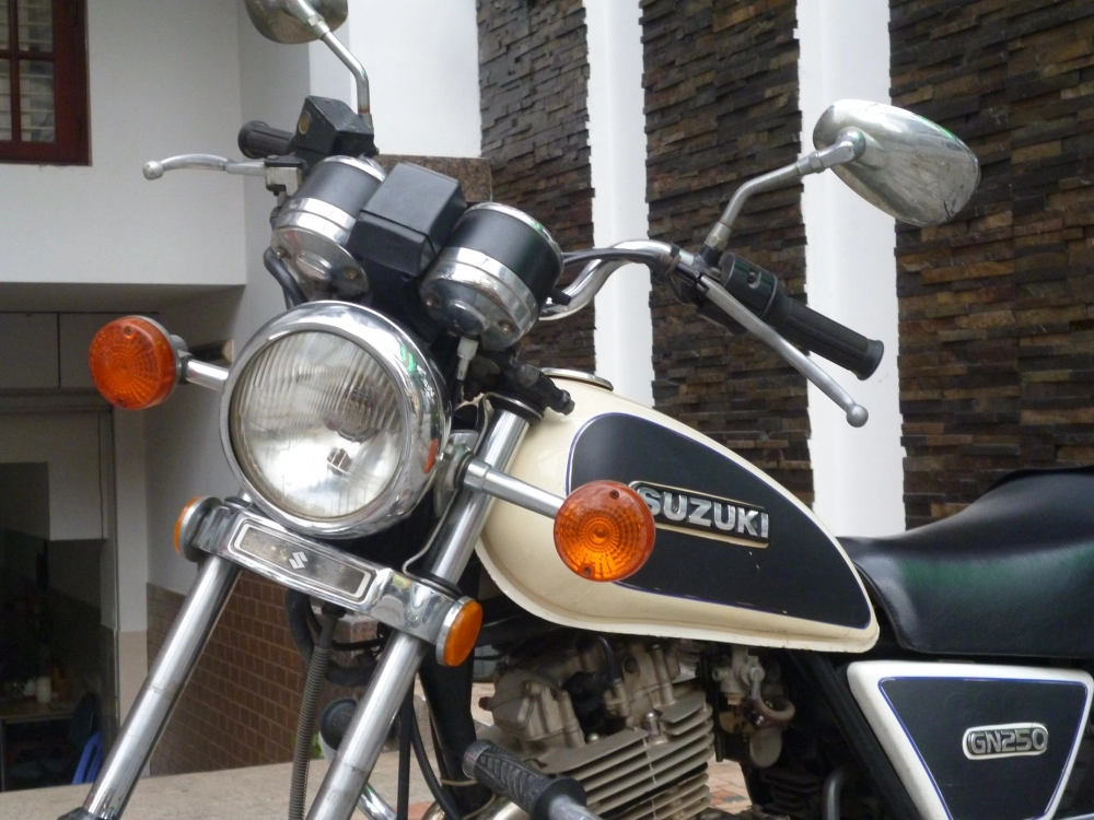 Suzuki gn250 gn 250