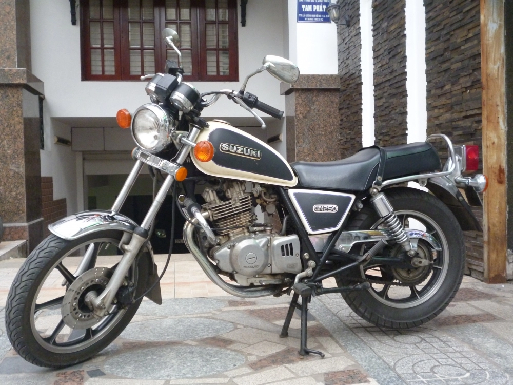 Suzuki gn250 gn 250