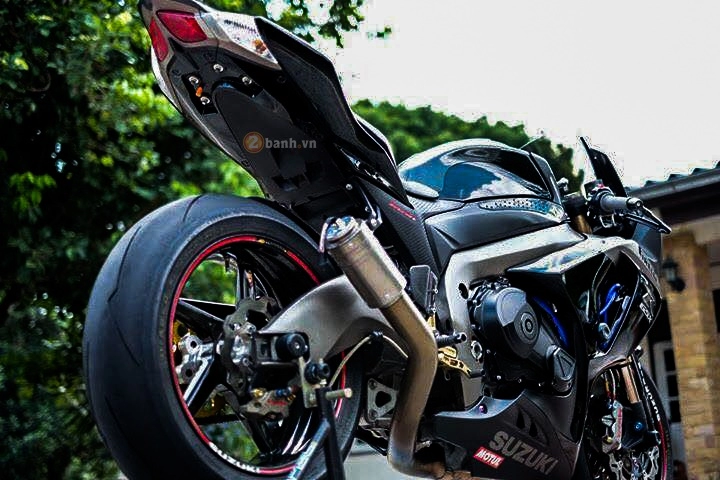 Suzuki gsx-r1000 đầy ấn tượng với phiên bản dark knight