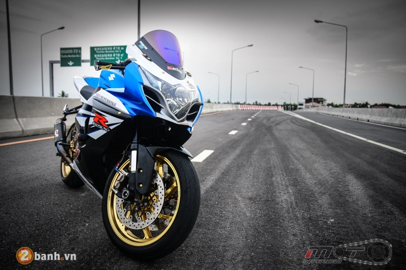 Suzuki gsx-r1000 trong bản độ đẹp không một điểm chết