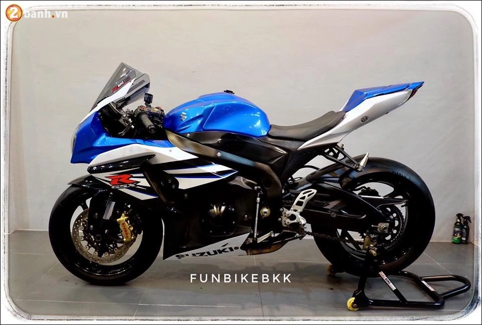 Suzuki gsx-r1000 vẻ đẹp khó chối từ của superbike hàng đầu suzuki