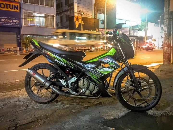 Suzuki raider 150 mặc áo satria nhập đã độ trái 66 cùng pô độ