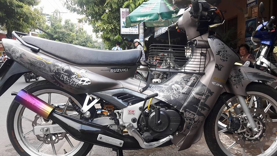 Suzuki satria trong bản độ đầy ma mị