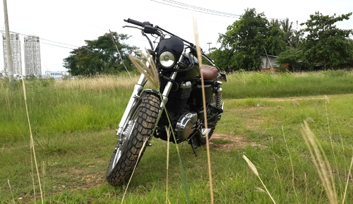  suzuki st400 scrambler - kiểu độ lạ ở việt nam 