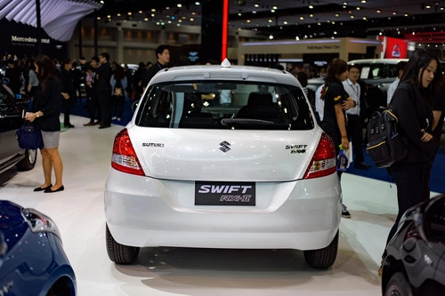 Suzuki swift rx-ii thu hút nhờ giá rẻ 395 triệu đồng