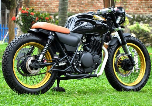  suzuki thunder 250 phong cách cafe racer 