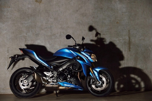  suzuki tiết lộ sức mạnh streetfighter gsx-s1000 