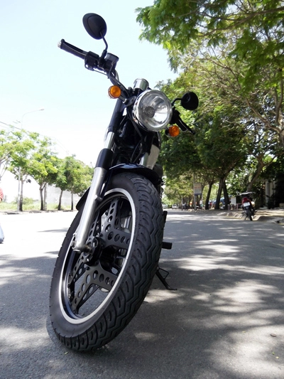  sym bonus độ thành triumph bonneville ở sài gòn 