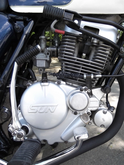  sym bonus độ thành triumph bonneville ở sài gòn 