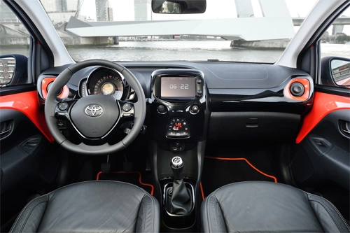  toyota aygo x-wave 