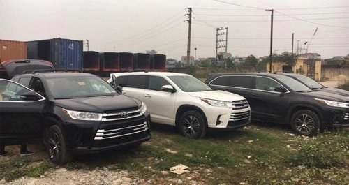 Toyota highlander 2017 về việt nam đối đầu ford explorer