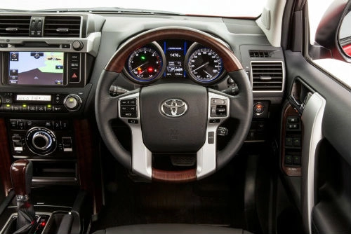 Toyota prado 2016 mang động cơ tăng áp mới giá 52990 usd