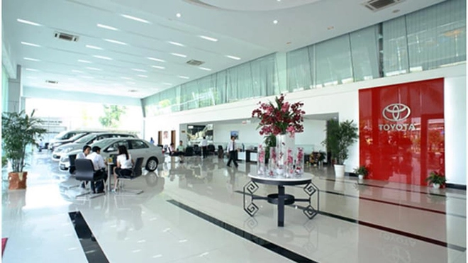 Toyota va lexus viêt nam đong cưa tam thơi hang loat showroom tai ha nôi