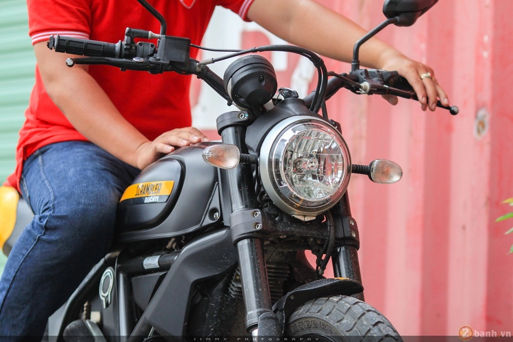 Trải nghiệm ducati scrambler full throttle tại sài gòn