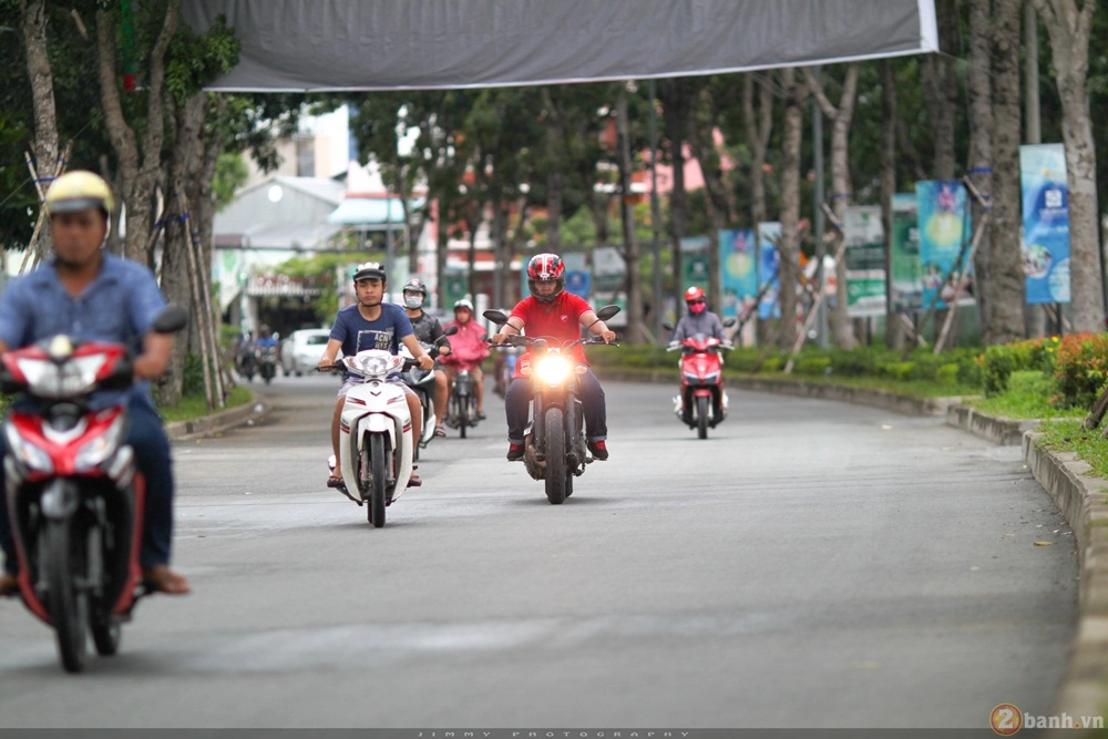 Trải nghiệm ducati scrambler full throttle tại sài gòn