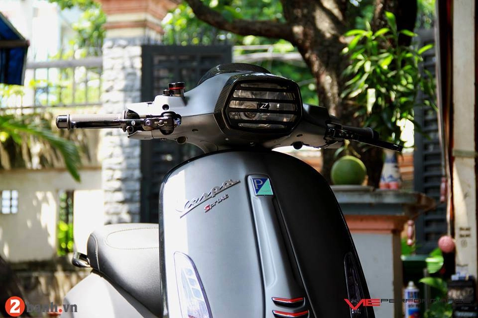 Vespa sprint độ - sự pha trộn giữa cổ điển và hiện đại