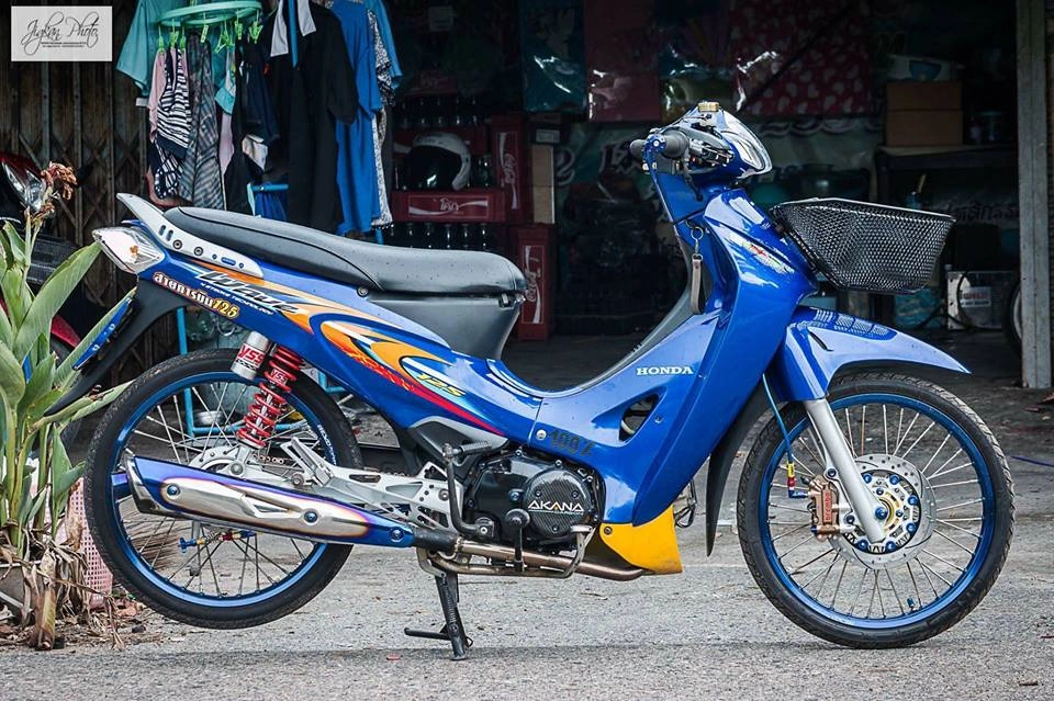 Wave 125i độ - sự trổi dậy mạnh mẽ sau bao năm ngủ quên trên đất thái