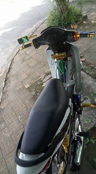 Wave 50cc phiên bản độ full bấy bá tùm lum tà la