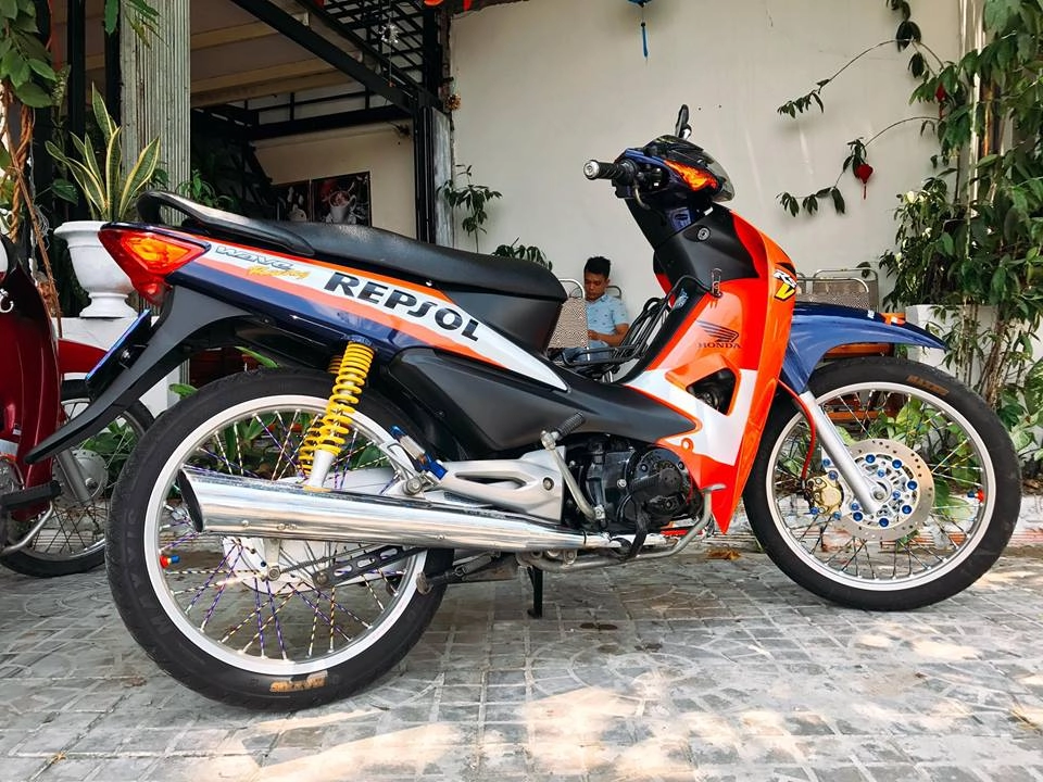 Wave a độ phong cách repsol đầy ấn tượng