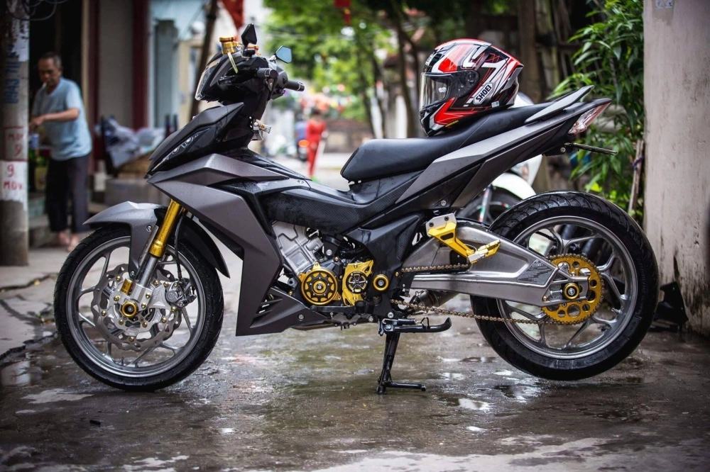 Winner độ gắp bmw s1000r của tay chơi hải phòng