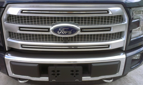  xế độc ford f-150 platinum 2015 đầu tiên cập cảng sài gòn 