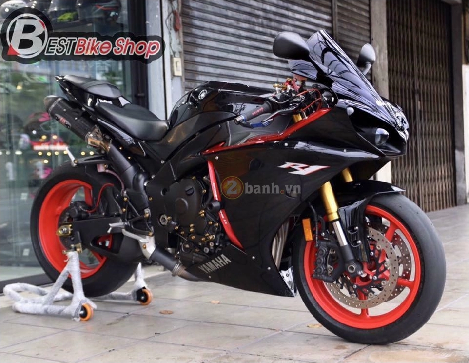 Yamaha r1 độ cùng phong thái hầm hố của kẻ dẫn đầu yamaha