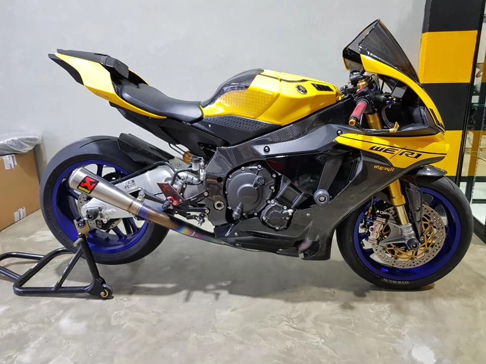 Yamaha r1 độ nổi bật với tông màu yellow sporty