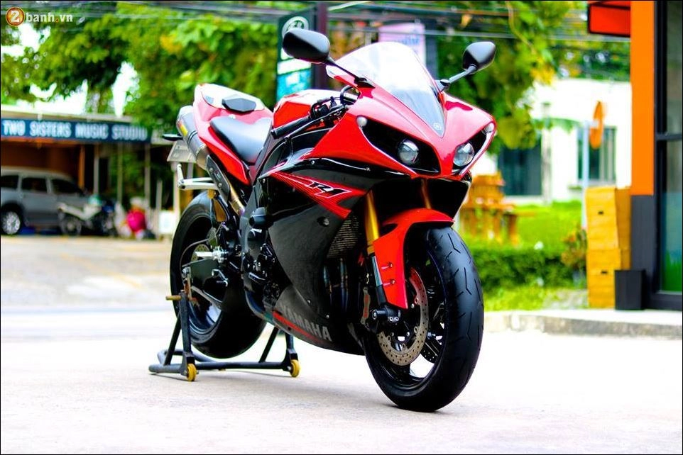 Yamaha r1 - sự kết hợp giữa nghệ thuật và công nghệ đường đua