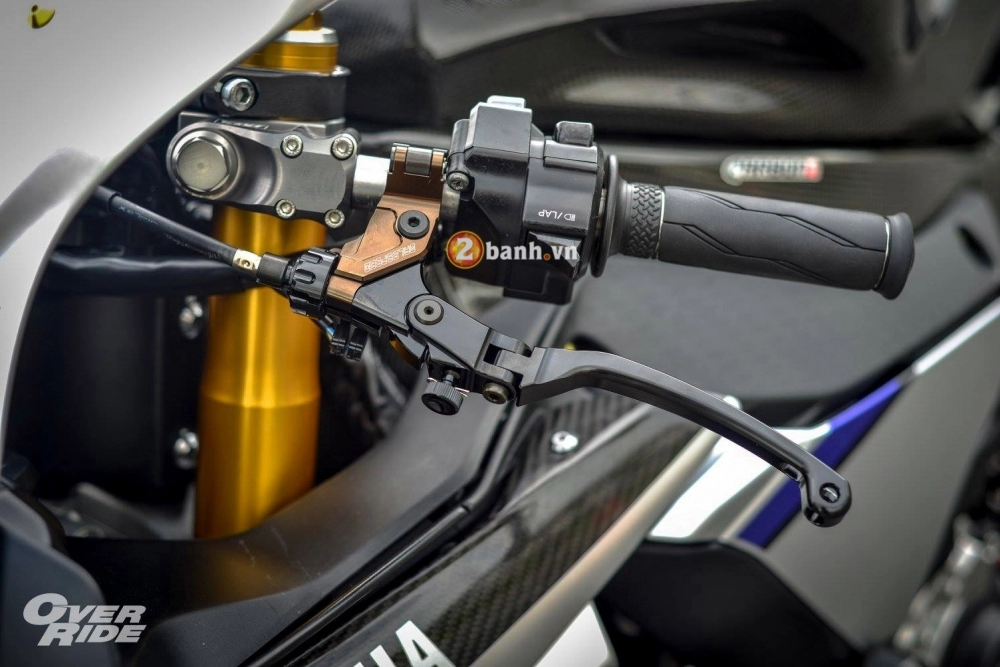 Yamaha r1m đầy chất chơi với phiên bản full racing