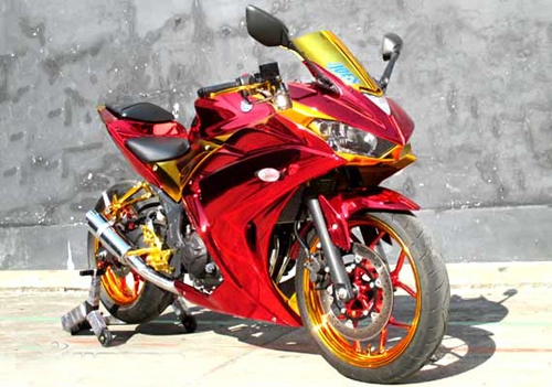  yamaha r25 bọc crôm phong cách iron man 