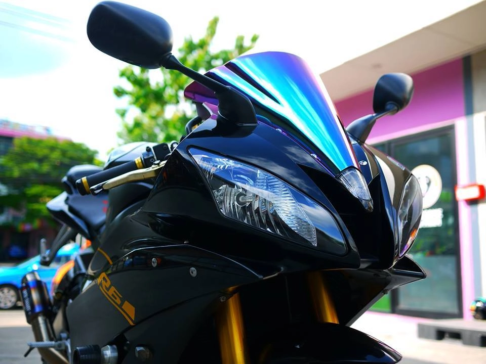 Yamaha r6 ngựa hoang khó thuần trong loạt ảnh đen không tỳ vết