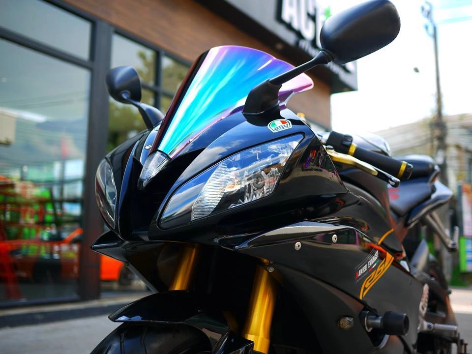 Yamaha r6 ngựa hoang khó thuần trong loạt ảnh đen không tỳ vết