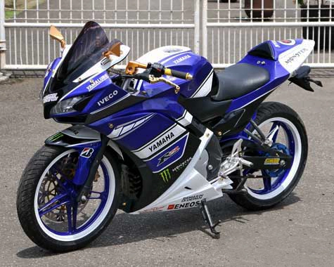  yamaha v-ixion lột xác theo phong cách r25 